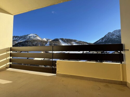 Cozy studio in Montgenèvre for 4 people with private parking