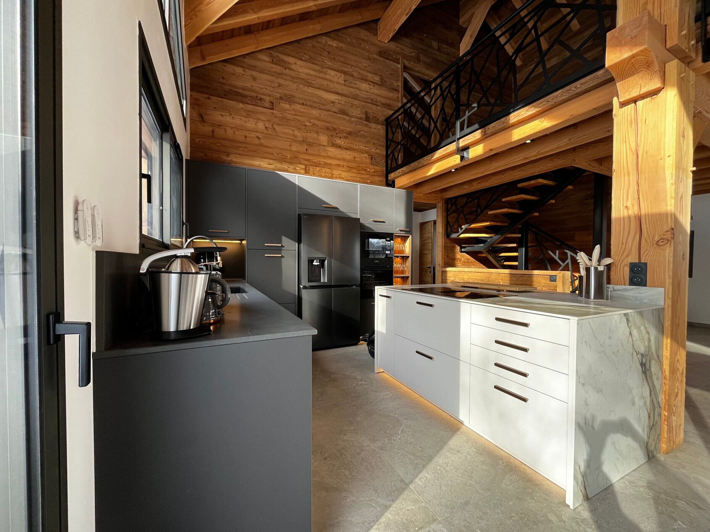 Fridge, microwave, dishwasher