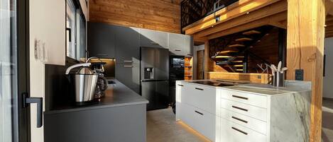 Fridge, microwave, dishwasher