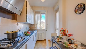 Appartement familial, 2 chambres, balcon, au bord de la plage (Dolce Orizzonte: 2 Balconies, 50) | Cuisine privée