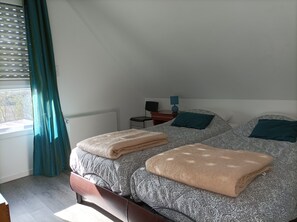 Iron/ironing board, internet