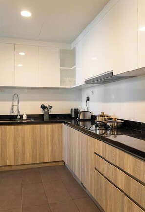 Grand Suite, City View | Egyptian cotton sheets, premium bedding, down comforters - Odela Luxstay Everrich Infinity Resident (Cho Quan)