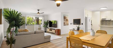 Διαμέρισμα, Μπαλκόνι, Θέα στον Κήπο | Τραπεζαρία