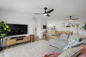 公寓, 阳台, 花园景观 | 起居区