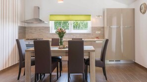 Dining - Villa Leona by Villas Guide (Gajana)