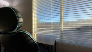 Interior - 4BrHome • MountainViews • SolarSetup: EverydayStay (Twentynine Palms)