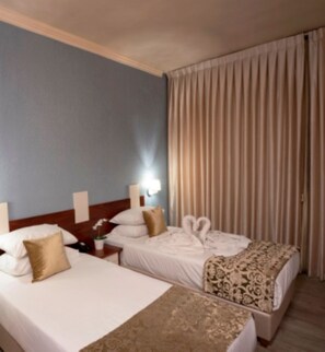 Free WiFi - Aristocrat Hotel (Bnei Brak)