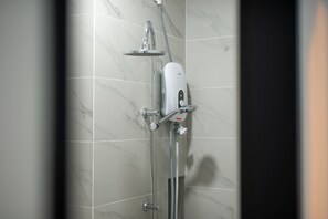 Shower, hair dryer, shampoo - (Kids Fun) 2BR Space Apt near KSL CIQ JB (Johor Bahru)