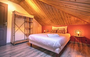 6 bedrooms, iron/ironing board, travel cot, WiFi - Le Verger Mandarine - Piscine & Spa a l'Entre-Deux (Entre-Deux)