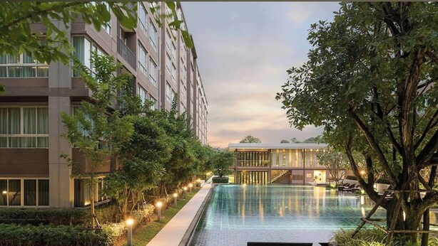 Outdoor pool - Valley Mountain View&city Proximity Golden Eight Apartment (Ratsada)