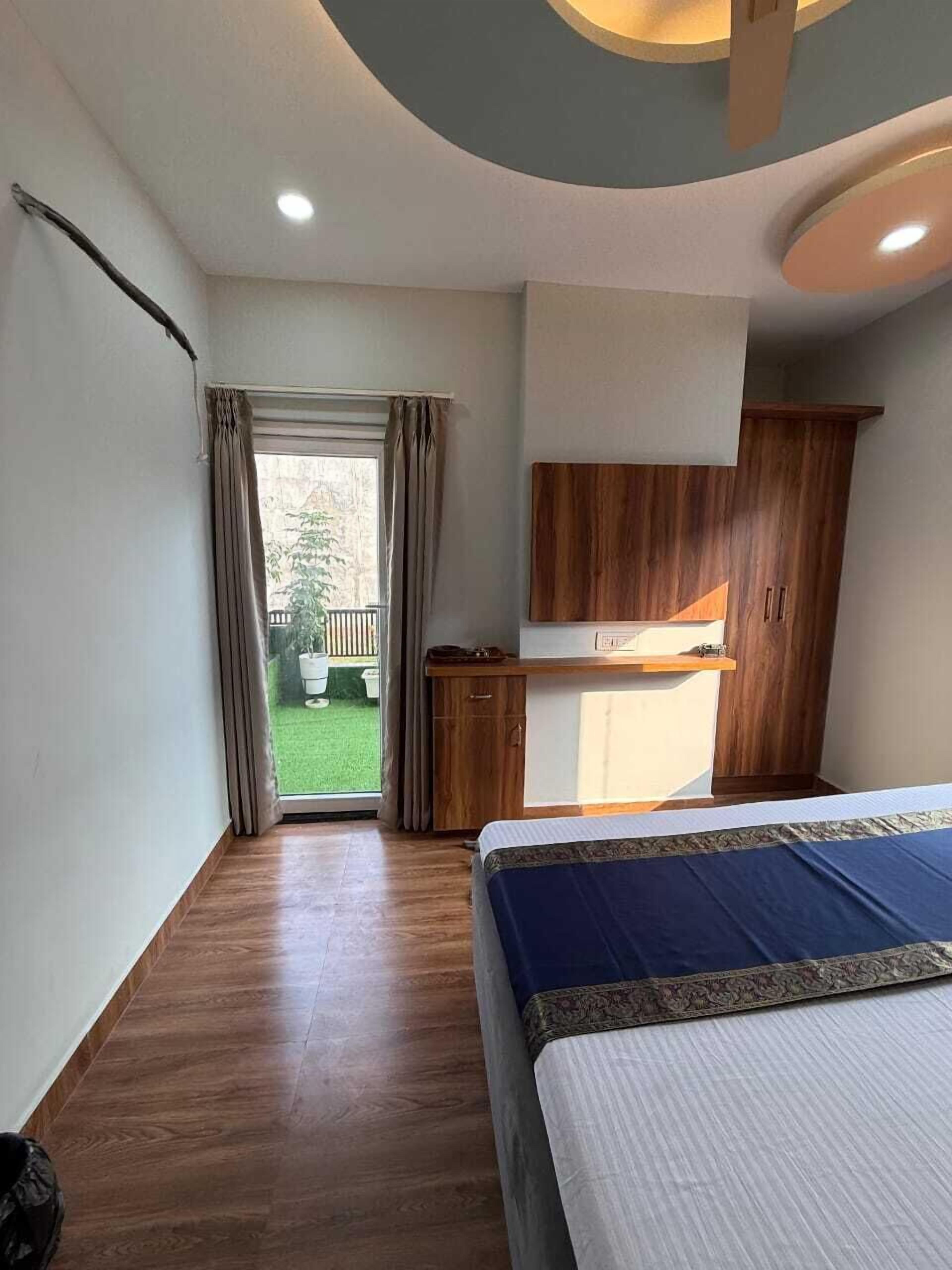 Suite, aircondition | Skrivebord for bærbar PC og ekstrasenger (mot et tillegg)