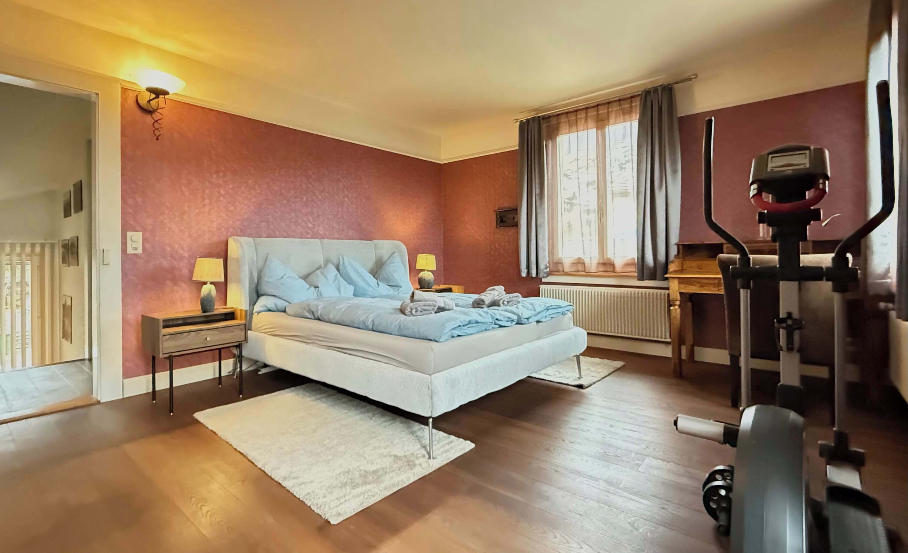 Lit parapluie, Wi-Fi, draps fournis