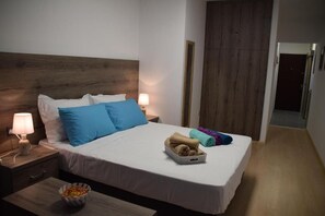 Iron/ironing board, WiFi, bed sheets - Comfortable 1-Bed Apartment in Beachfront Block, Ideal Location (Larnaka)