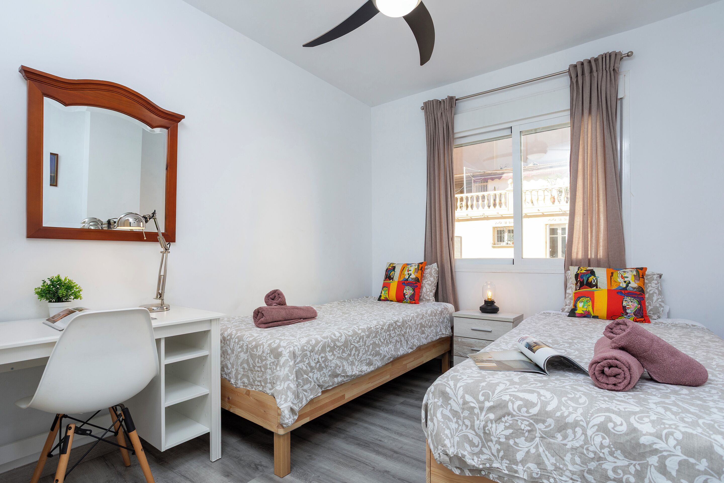 Chambres insonorisées, fer et planche à repasser, Wi-Fi gratuit