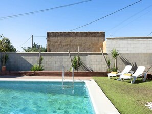 Villa | Pool | Outdoor pool - Villa Near Puntalejo Beach (Conil de la Frontera)