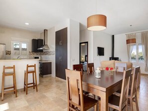 Villa | Dining - Villa Near Puntalejo Beach (Conil de la Frontera)