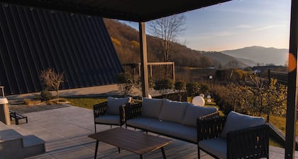 Twin Vista 1 - A-Frame Cabin Hot Tub 4 People