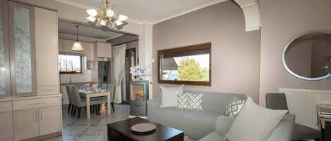 TV, fireplace, offices