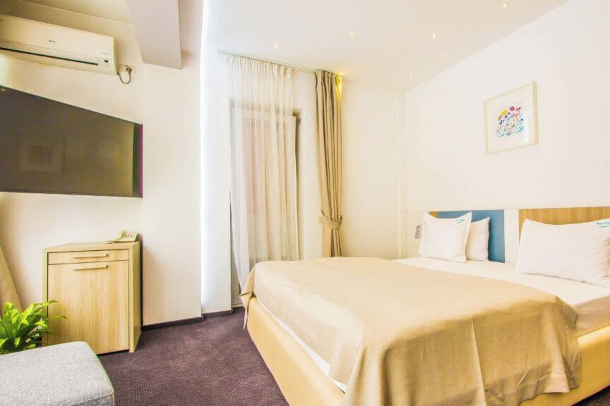 Superior-Doppelzimmer, Balkon | Bügeleisen/Bügelbrett, kostenloses WLAN