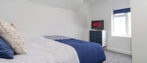 7 bedrooms, free WiFi, bed sheets