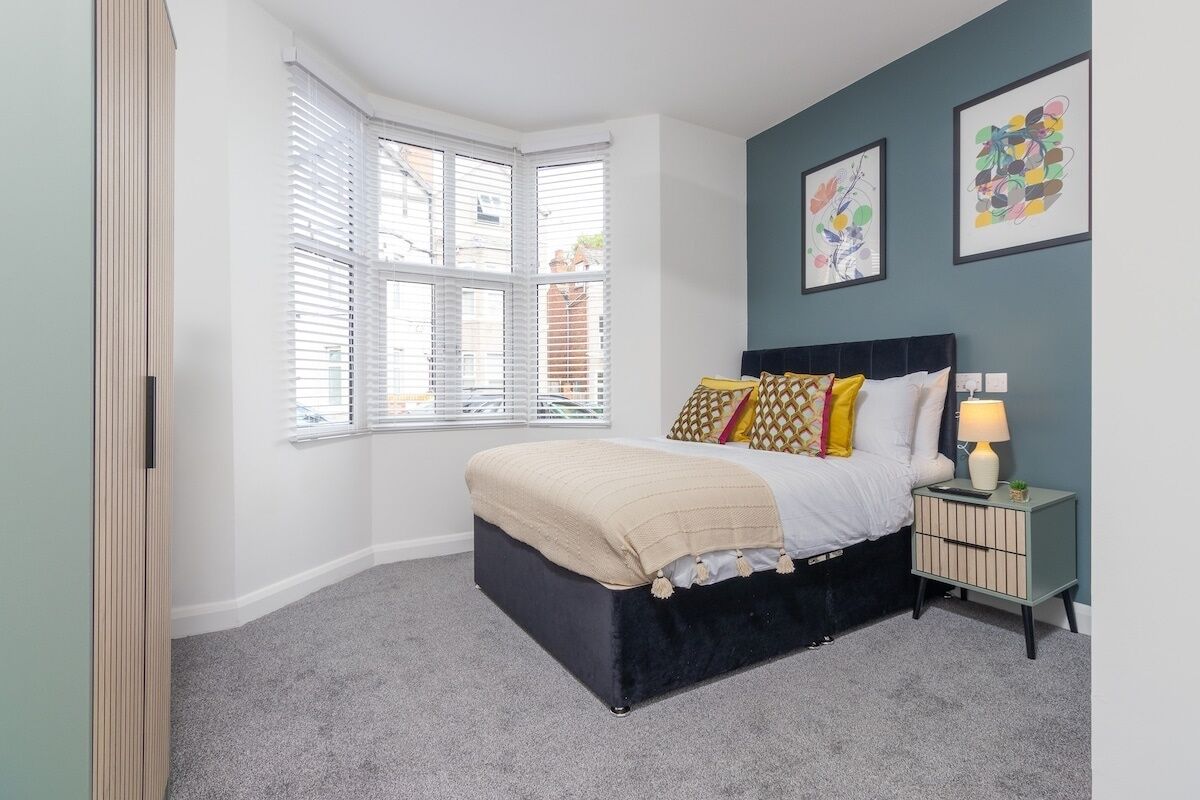 7 bedrooms, free WiFi, bed sheets