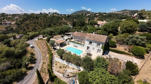 Exterior - Exceptional Villa (10 P) with Swimming Pool and Pétanque Court - Les Issambres (Roquebrune-sur-Argens)