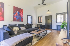 Apartment, 2 Bedrooms, Balcony, City View | Living room - Residence 4 - Apartments in Mar Mikhael (Beirut)