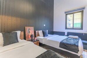 Egyptian cotton sheets, premium bedding, individually decorated - Residence 4 - Apartments in Mar Mikhael (Beirut)
