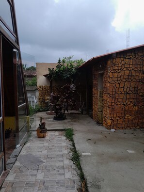 Property grounds - Alpine chalet (Saquarema)