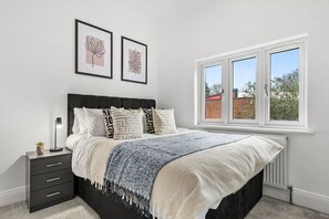 3 Schlafzimmer, Bügeleisen/Bügelbrett, Internetzugang, Bettwäsche
