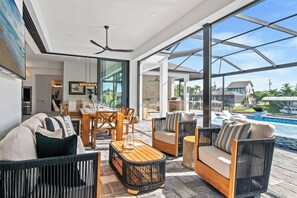Outdoor dining - Intervillas Florida - Villa Casa Carlito (Cape Coral)