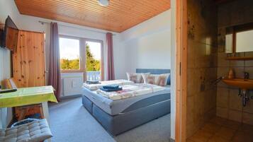 Schreibtisch, kostenloses WLAN