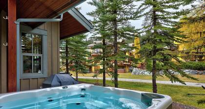 Spacious, Multi-Floor 4bedroom Townhome Walking Distance to Village, Along Orient Chairlift!
