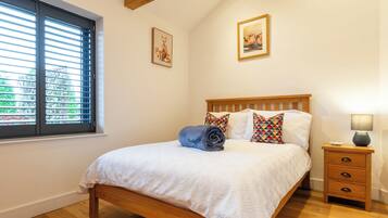 Iron/ironing board, free WiFi