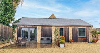 Beautiful 2 Bedroom Barn in Cerney Wick