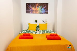 2 habitaciones, tabla de planchar con plancha, wifi y ropa de cama 