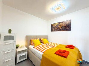 2 chambres, fer et planche à repasser, Wi-Fi, literie fournie
