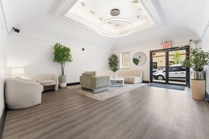 Interior - Nestled Nook: Inviting Bay Ridge Studio Hideaway (New York)