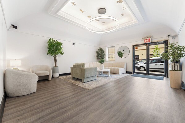 Interior - Nestled Nook: Inviting Bay Ridge Studio Hideaway (New York)