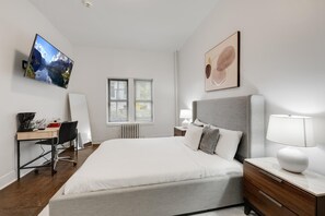 Iron/ironing board, internet, bed sheets