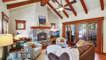 TV connectée, cheminée