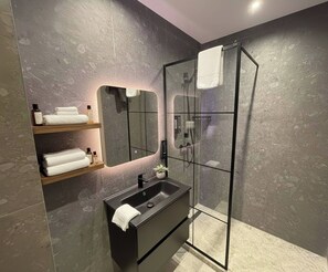 Apartment, 2 Bedrooms | Bathroom - 2 BR in the Heart of Casablanca (Casablanca)
