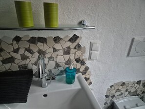 淋浴設備、風筒、提供毛巾