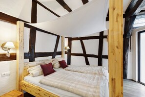 Bed sheets - Apartment '2' with Shared Terrace (Braubach)
