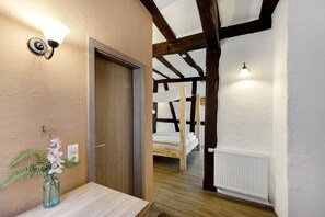 Bed sheets - Apartment '2' with Shared Terrace (Braubach)