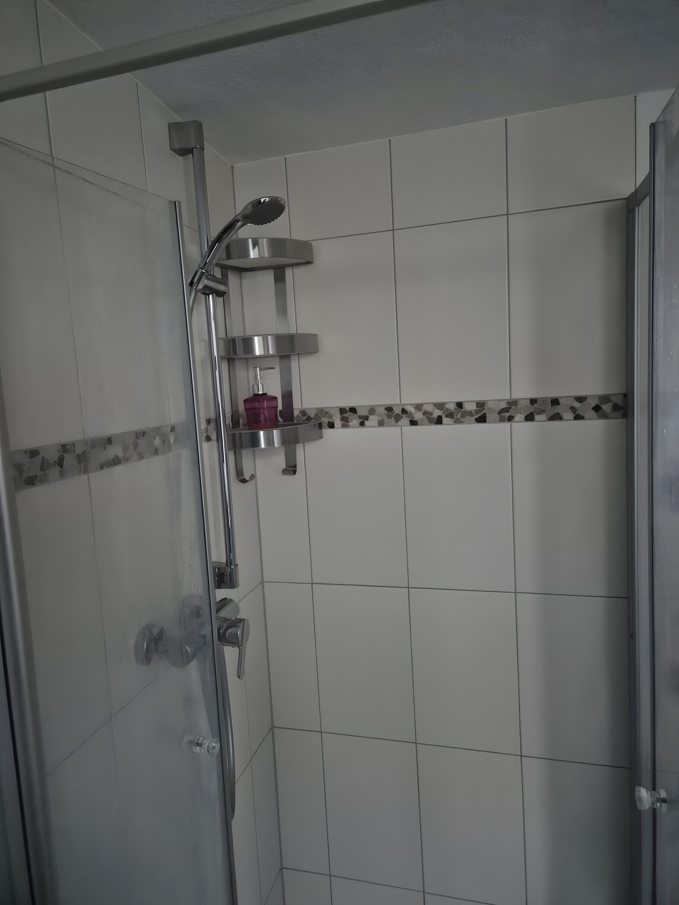 Bruser, hårtørrer, håndklæder