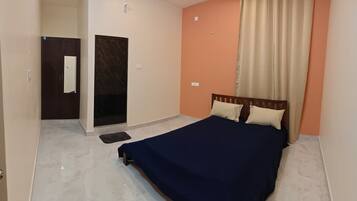 Kahden hengen classic-huone yhdelle, vuoristonäköala | Pimennysverhot, silitysrauta/-lauta, ilmainen Wi-Fi