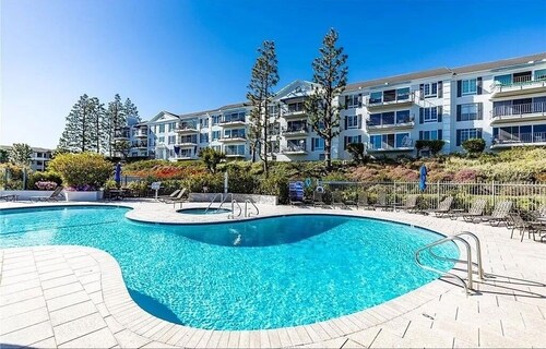 Cozy 1-bedroom apartment in Newport Beach