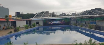 HIMALAYA POOL & RESORT