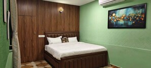 Premium bedding, down duvets, memory-foam beds, laptop workspace - HIMALAYA POOL & RESORT (Tirupati)